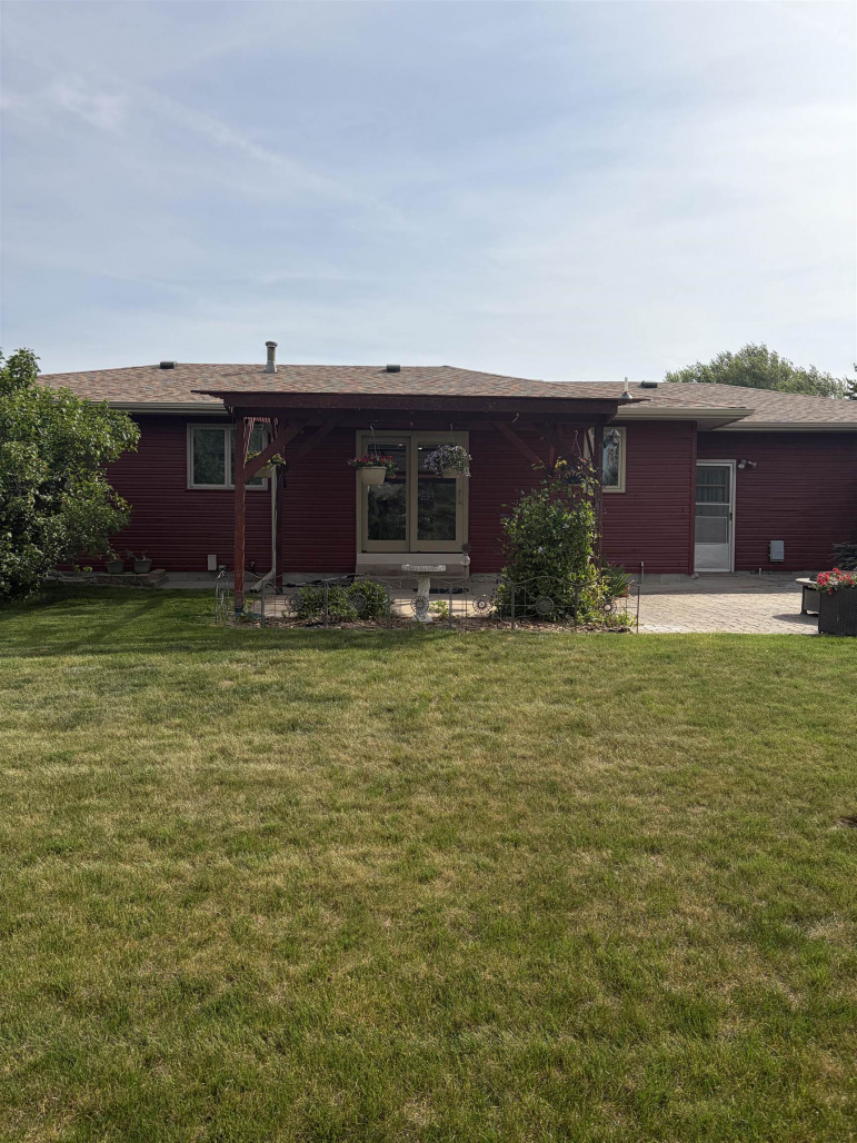 929 Richmond Avenue Hastings, Nebraska 68901, 4 Bedrooms Bedrooms, ,3 BathroomsBathrooms,Residential,For Sale,929 Richmond Avenue,20260712