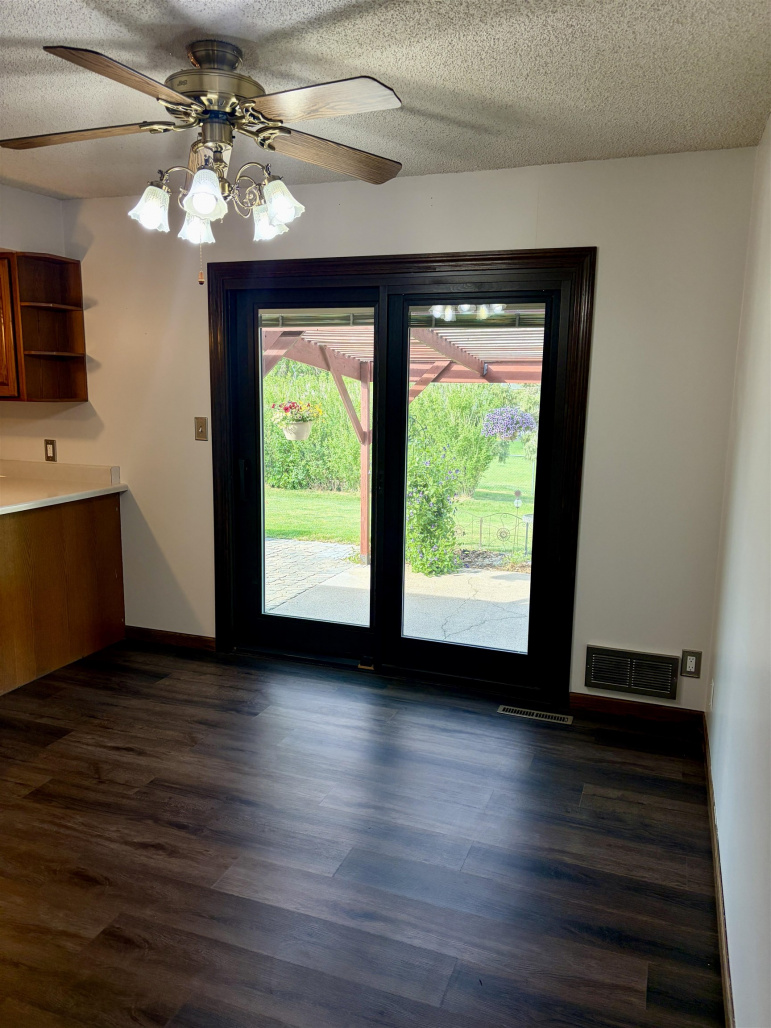 929 Richmond Avenue Hastings, Nebraska 68901, 4 Bedrooms Bedrooms, ,3 BathroomsBathrooms,Residential,For Sale,929 Richmond Avenue,20260712