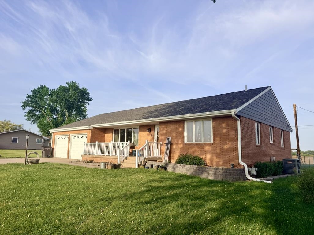 2760 S Baltimore Avenue Hastings, Nebraska 68901, 2 Bedrooms Bedrooms, ,2 BathroomsBathrooms,Residential,For Sale,2760 S Baltimore Avenue,20260717