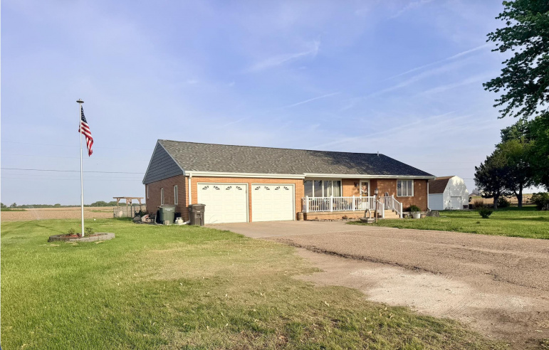 2760 S Baltimore Avenue Hastings, Nebraska 68901, 2 Bedrooms Bedrooms, ,2 BathroomsBathrooms,Residential,For Sale,2760 S Baltimore Avenue,20260717