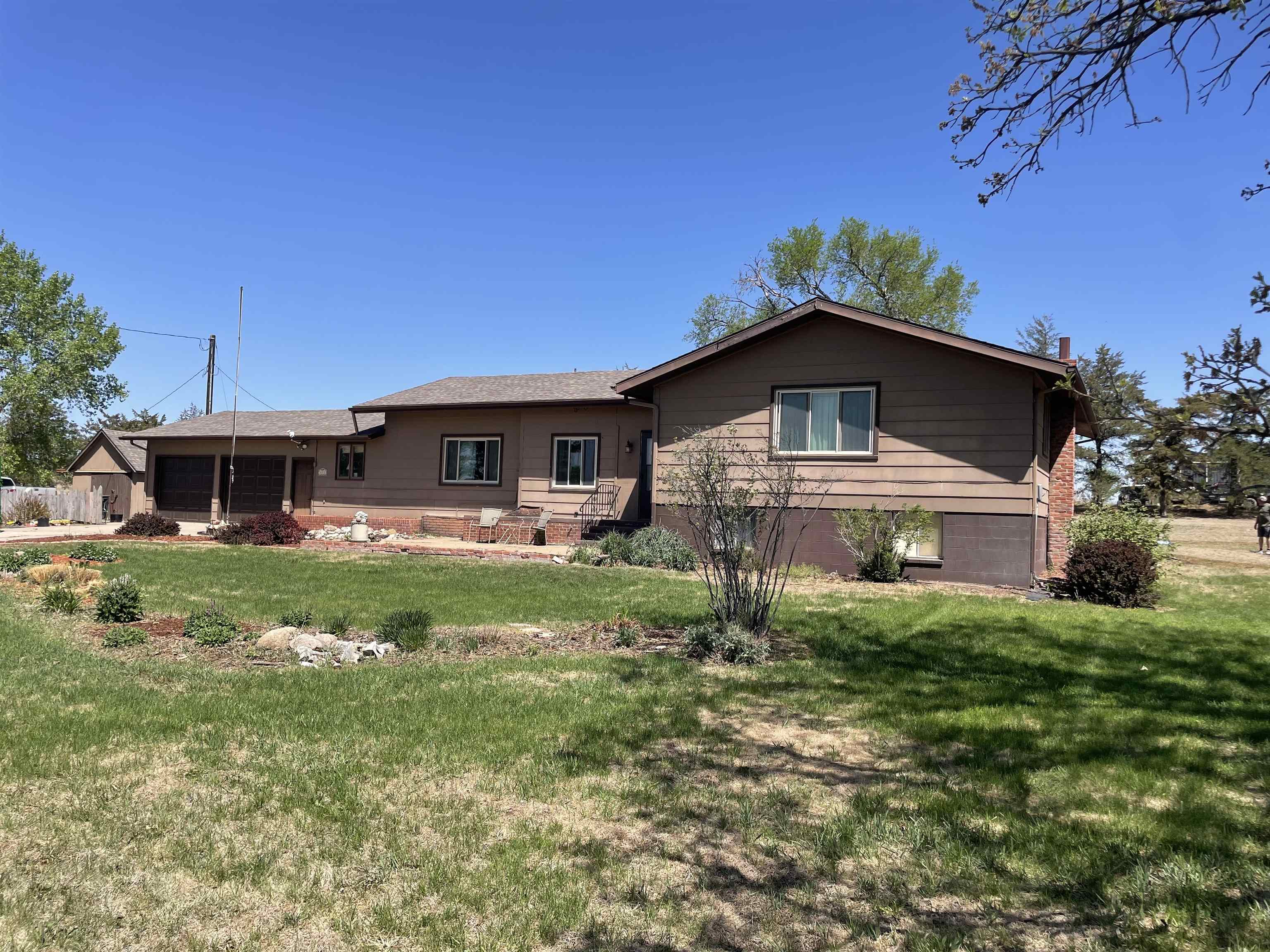 611 Moose Street Farnam, Nebraska 69029, 4 Bedrooms Bedrooms, ,3 BathroomsBathrooms,Residential,For Sale,611 Moose Street,20260724