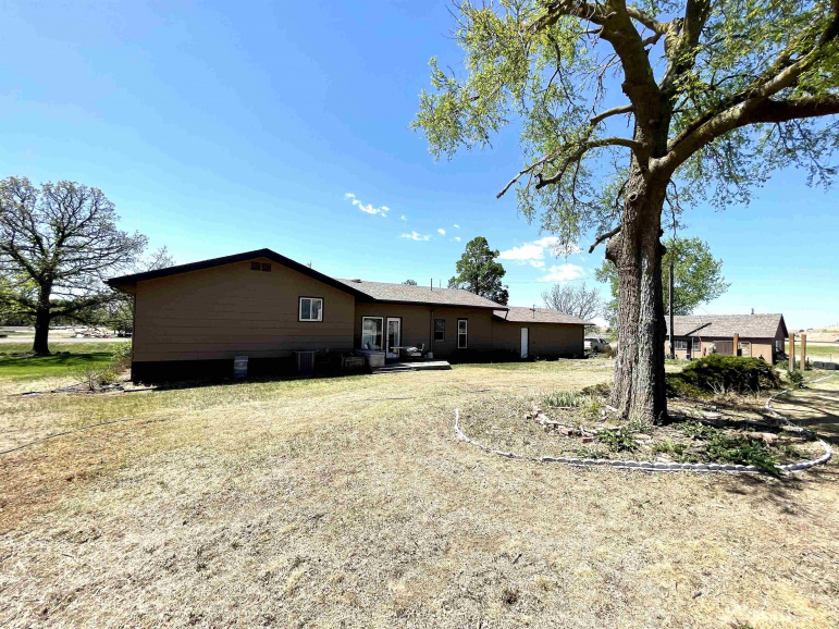 611 Moose Street Farnam, Nebraska 69029, 4 Bedrooms Bedrooms, ,3 BathroomsBathrooms,Residential,For Sale,611 Moose Street,20260724