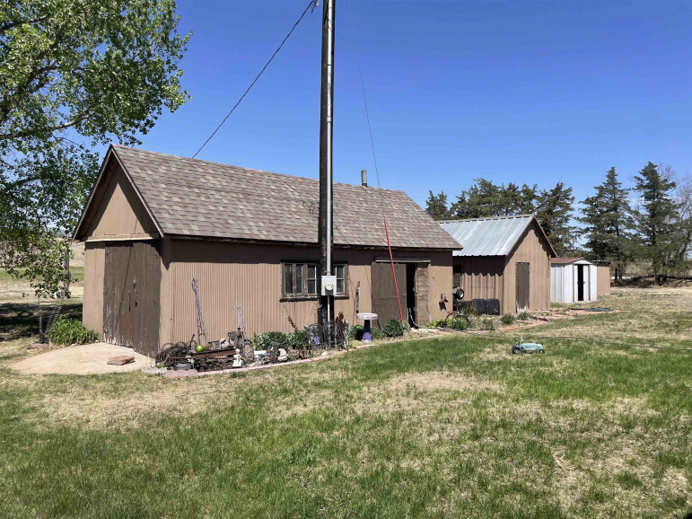 611 Moose Street Farnam, Nebraska 69029, 4 Bedrooms Bedrooms, ,3 BathroomsBathrooms,Residential,For Sale,611 Moose Street,20260724