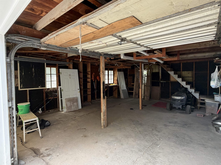 1509 N Grant Street Lexington, Nebraska 68850, 4 Bedrooms Bedrooms, ,2 BathroomsBathrooms,Residential,For Sale,1509 N Grant Street,20260731