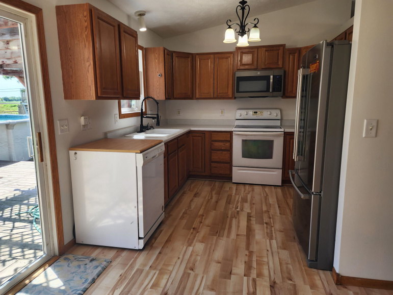 4 Willow Lane Kearney, Nebraska 68845, 3 Bedrooms Bedrooms, ,1 BathroomBathrooms,Residential,For Sale,4 Willow Lane,20260730