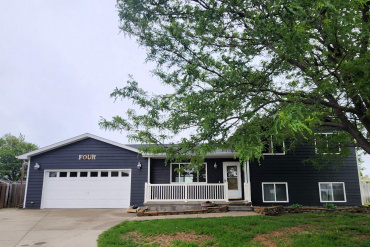 4 Willow Lane Kearney, Nebraska 68845, 3 Bedrooms Bedrooms, ,1 BathroomBathrooms,Residential,For Sale,4 Willow Lane,20260730