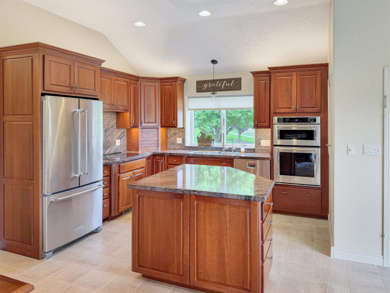 27 Golfside Drive Pleasanton, Nebraska 68866, 3 Bedrooms Bedrooms, ,3 BathroomsBathrooms,Residential,For Sale,27 Golfside Drive,20260732
