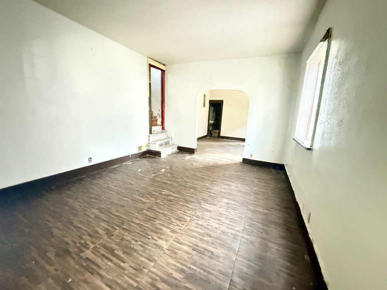 718 N Bellevue Avenue Hastings, Nebraska 68901, ,Multi-family,For Sale,718 N Bellevue Avenue,20260739