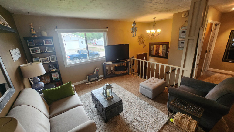 1009 17th Street Gothenburg, Nebraska 69138, 3 Bedrooms Bedrooms, ,2 BathroomsBathrooms,Residential,For Sale,1009 17th Street,20260751