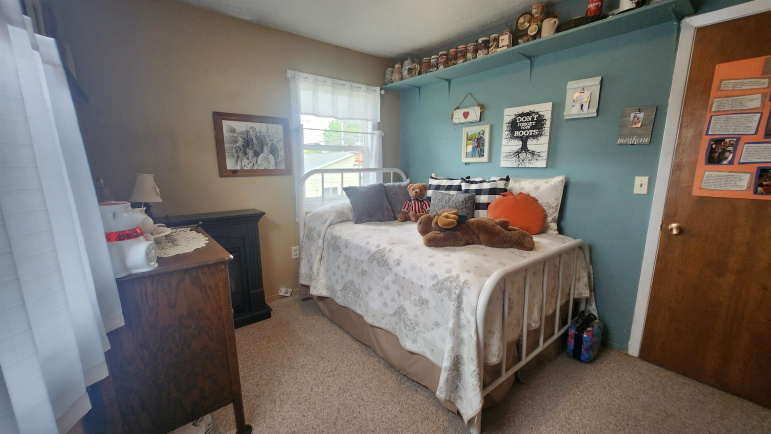 1009 17th Street Gothenburg, Nebraska 69138, 3 Bedrooms Bedrooms, ,2 BathroomsBathrooms,Residential,For Sale,1009 17th Street,20260751