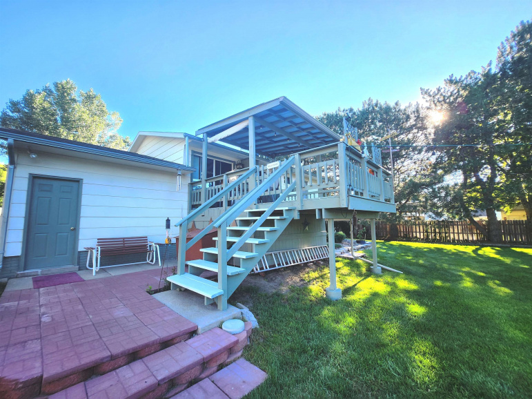 1009 17th Street Gothenburg, Nebraska 69138, 3 Bedrooms Bedrooms, ,2 BathroomsBathrooms,Residential,For Sale,1009 17th Street,20260751