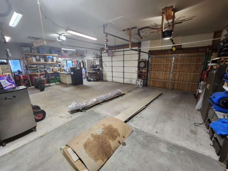 1009 17th Street Gothenburg, Nebraska 69138, 3 Bedrooms Bedrooms, ,2 BathroomsBathrooms,Residential,For Sale,1009 17th Street,20260751