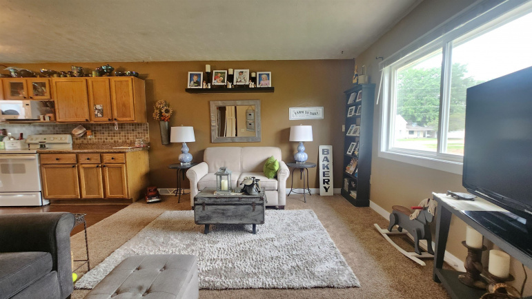 1009 17th Street Gothenburg, Nebraska 69138, 3 Bedrooms Bedrooms, ,2 BathroomsBathrooms,Residential,For Sale,1009 17th Street,20260751