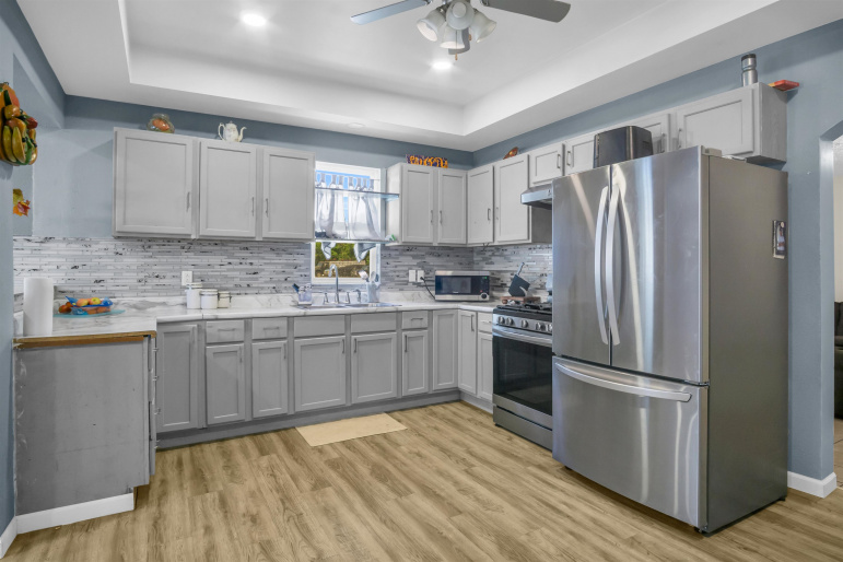 105 E 1st Street Shelton, Nebraska 68876, 5 Bedrooms Bedrooms, ,2 BathroomsBathrooms,Residential,For Sale,105 E 1st Street,20260745