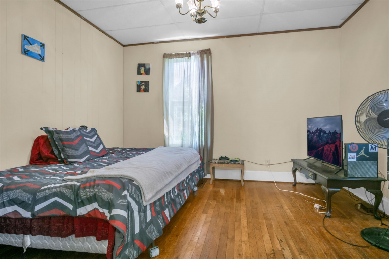 105 E 1st Street Shelton, Nebraska 68876, 5 Bedrooms Bedrooms, ,2 BathroomsBathrooms,Residential,For Sale,105 E 1st Street,20260745