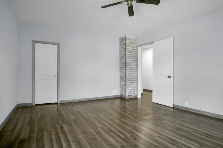 105 E 1st Street Shelton, Nebraska 68876, 5 Bedrooms Bedrooms, ,2 BathroomsBathrooms,Residential,For Sale,105 E 1st Street,20260745