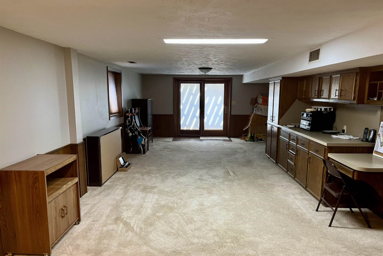 28105 115th Road Kearney, Nebraska 68845, 4 Bedrooms Bedrooms, ,3 BathroomsBathrooms,Residential,For Sale,28105 115th Road,20260599