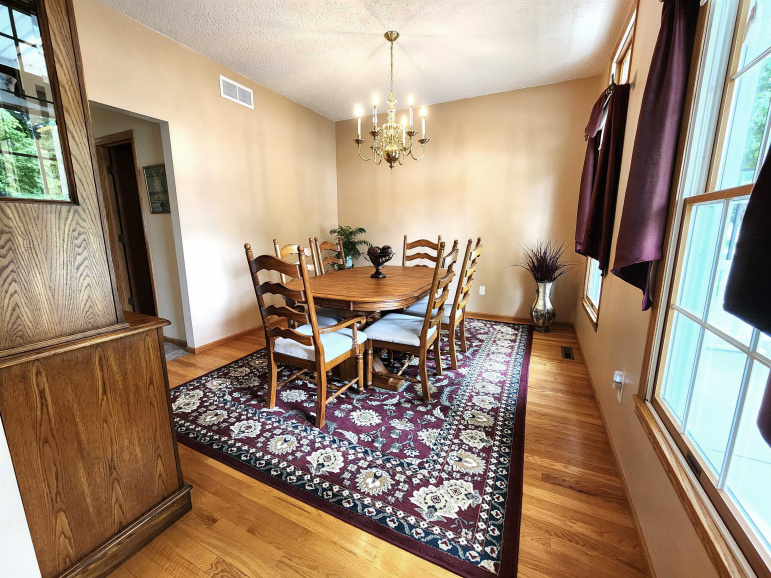 2604 W 44th Street Kearney, Nebraska 68845, 6 Bedrooms Bedrooms, ,4 BathroomsBathrooms,Residential,For Sale,2604 W 44th Street,20260744