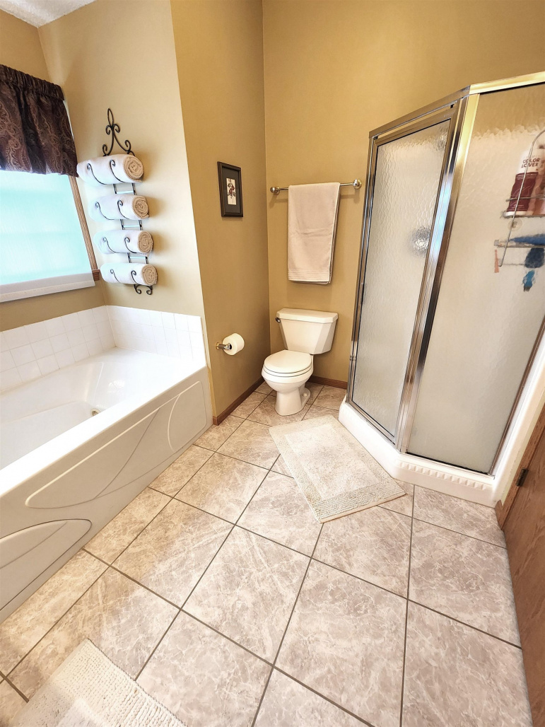 2604 W 44th Street Kearney, Nebraska 68845, 6 Bedrooms Bedrooms, ,4 BathroomsBathrooms,Residential,For Sale,2604 W 44th Street,20260744