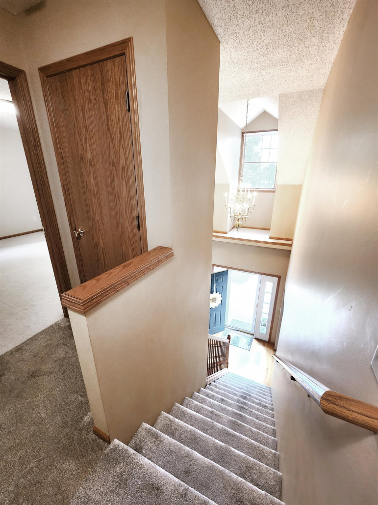 2604 W 44th Street Kearney, Nebraska 68845, 6 Bedrooms Bedrooms, ,4 BathroomsBathrooms,Residential,For Sale,2604 W 44th Street,20260744