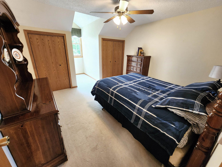 2604 W 44th Street Kearney, Nebraska 68845, 6 Bedrooms Bedrooms, ,4 BathroomsBathrooms,Residential,For Sale,2604 W 44th Street,20260744