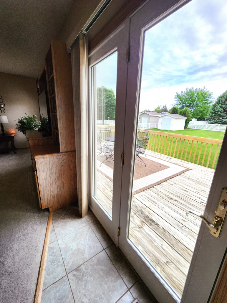 2604 W 44th Street Kearney, Nebraska 68845, 6 Bedrooms Bedrooms, ,4 BathroomsBathrooms,Residential,For Sale,2604 W 44th Street,20260744