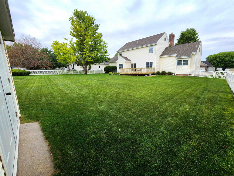 2604 W 44th Street Kearney, Nebraska 68845, 6 Bedrooms Bedrooms, ,4 BathroomsBathrooms,Residential,For Sale,2604 W 44th Street,20260744