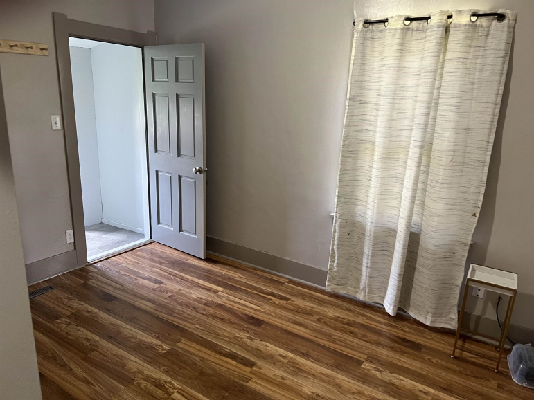 737 N Minnesota Avenue Hastings, Nebraska 68901, ,Multi-family,For Sale,737 N Minnesota Avenue,20260756