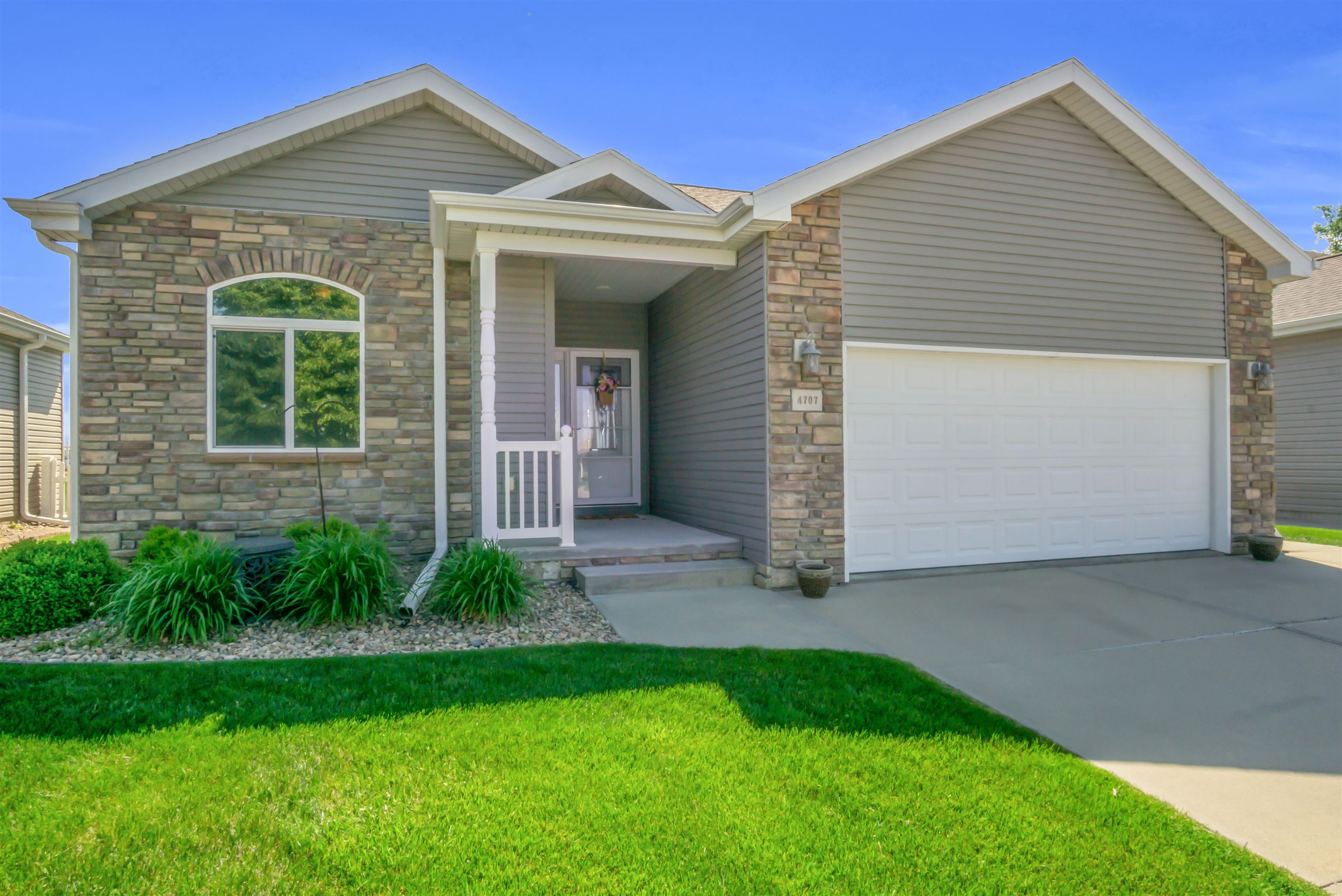 4707 10th Avenue Place Kearney, Nebraska 68845, 4 Bedrooms Bedrooms, ,3 BathroomsBathrooms,Residential,For Sale,4707 10th Avenue Place,20260757