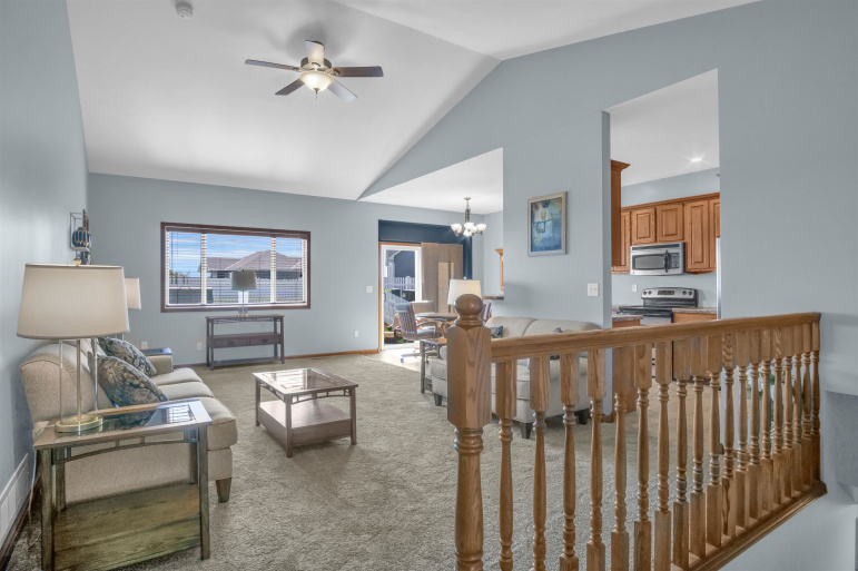 4707 10th Avenue Place Kearney, Nebraska 68845, 4 Bedrooms Bedrooms, ,3 BathroomsBathrooms,Residential,For Sale,4707 10th Avenue Place,20260757