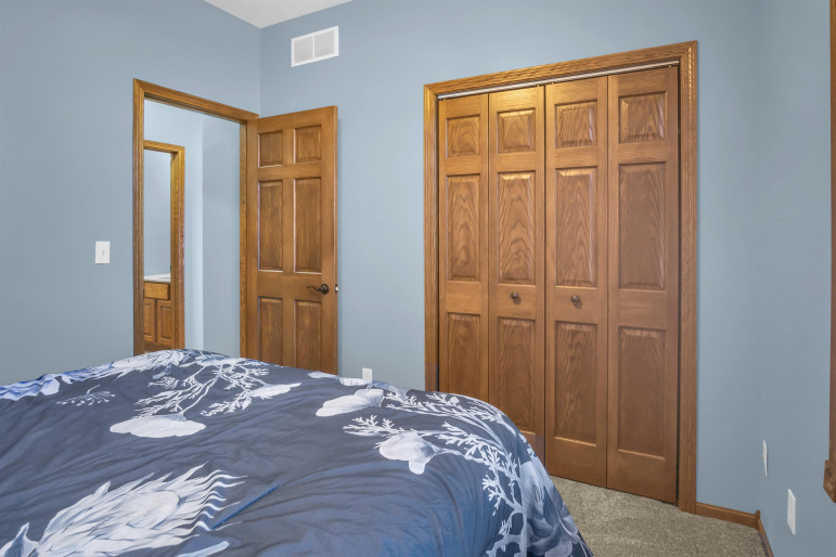 4707 10th Avenue Place Kearney, Nebraska 68845, 4 Bedrooms Bedrooms, ,3 BathroomsBathrooms,Residential,For Sale,4707 10th Avenue Place,20260757