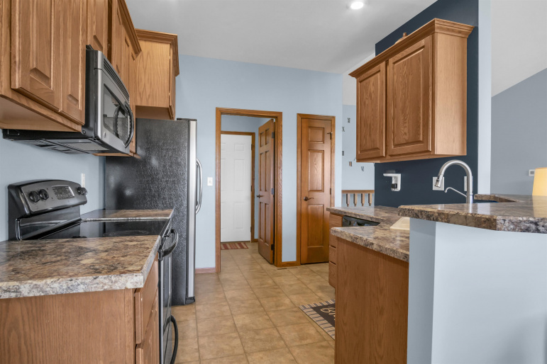 4707 10th Avenue Place Kearney, Nebraska 68845, 4 Bedrooms Bedrooms, ,3 BathroomsBathrooms,Residential,For Sale,4707 10th Avenue Place,20260757