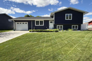 1106 23rd Street Gothenburg, Nebraska 69138-0000, 4 Bedrooms Bedrooms, ,3 BathroomsBathrooms,Residential,For Sale,1106 23rd Street,20260758