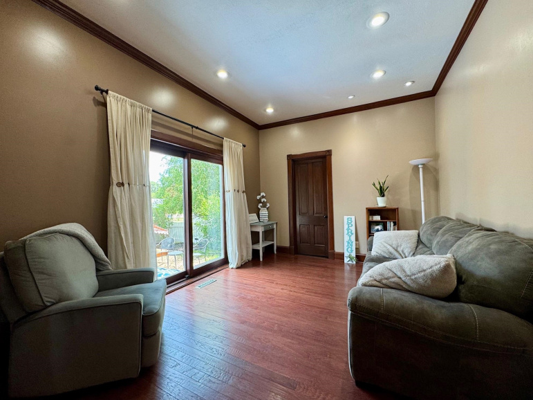 222 B Street Shelton, Nebraska 68876-9680, 5 Bedrooms Bedrooms, ,3 BathroomsBathrooms,Residential,For Sale,222 B Street,20260769