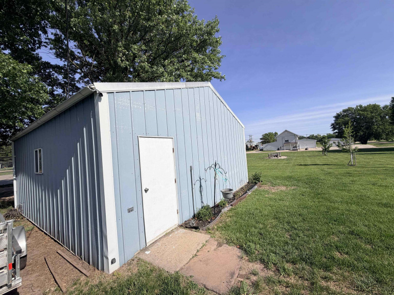801 N Adams Avenue Juniata, Nebraska 68955, 3 Bedrooms Bedrooms, ,2 BathroomsBathrooms,Residential,For Sale,801 N Adams Avenue,20260766