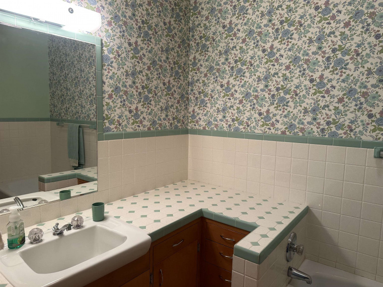 1338 N Hewett Avenue Hastings, Nebraska 68901, 3 Bedrooms Bedrooms, ,2 BathroomsBathrooms,Residential,For Sale,1338 N Hewett Avenue,20260779