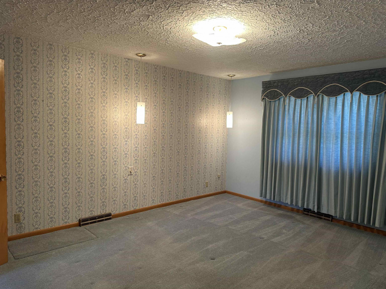 1338 N Hewett Avenue Hastings, Nebraska 68901, 3 Bedrooms Bedrooms, ,2 BathroomsBathrooms,Residential,For Sale,1338 N Hewett Avenue,20260779