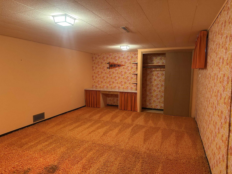1338 N Hewett Avenue Hastings, Nebraska 68901, 3 Bedrooms Bedrooms, ,2 BathroomsBathrooms,Residential,For Sale,1338 N Hewett Avenue,20260779
