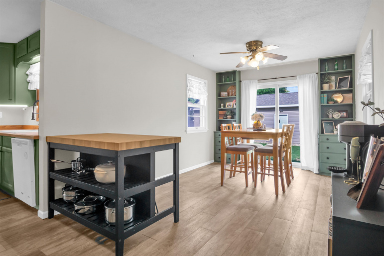 1011 Grant Street Holdrege, Nebraska 68949, 2 Bedrooms Bedrooms, ,2 BathroomsBathrooms,Residential,For Sale,1011 Grant Street,20260778