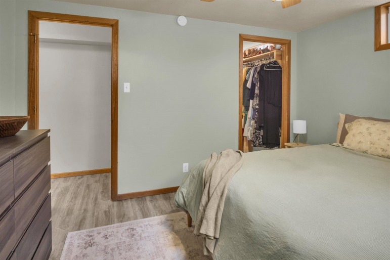 1011 Grant Street Holdrege, Nebraska 68949, 2 Bedrooms Bedrooms, ,2 BathroomsBathrooms,Residential,For Sale,1011 Grant Street,20260778