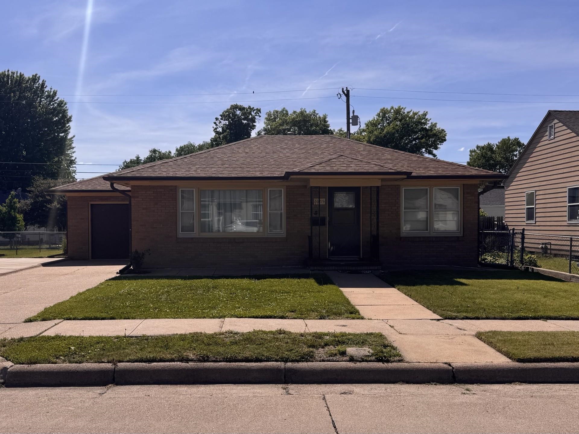 1009 N Williams Hastings, Nebraska 68901, 2 Bedrooms Bedrooms, ,1 BathroomBathrooms,Residential,For Sale,1009 N Williams,20260777