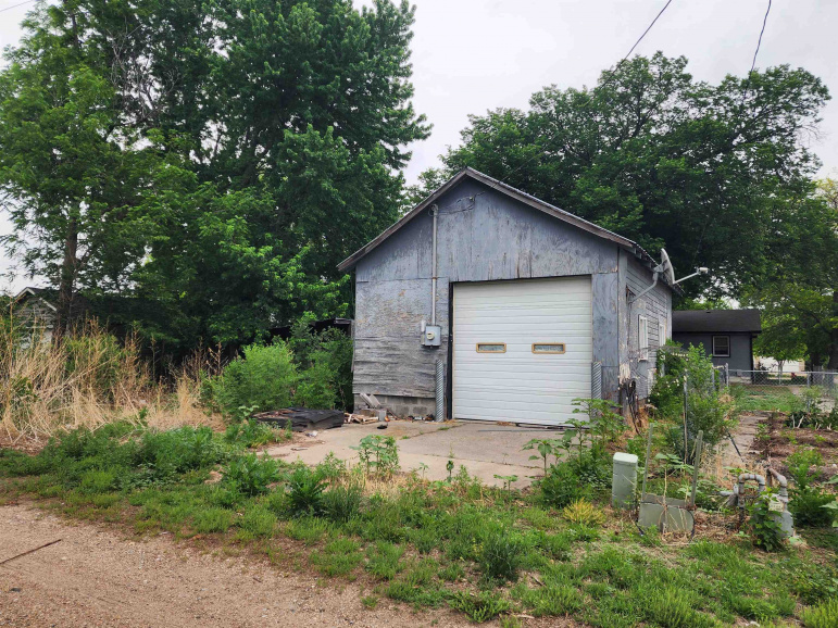 201 Center Street Gibbon, Nebraska 68840, 2 Bedrooms Bedrooms, ,2 BathroomsBathrooms,Residential,For Sale,201 Center Street,20260773