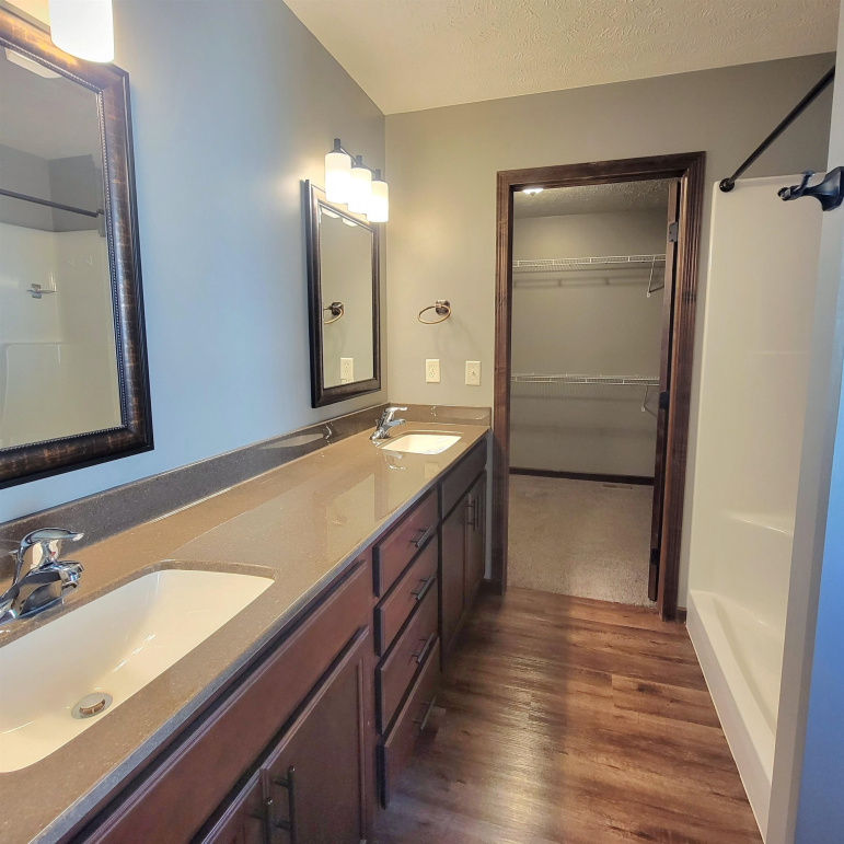 2105 E 35th Street Drive Kearney, Nebraska 68847, 3 Bedrooms Bedrooms, ,3 BathroomsBathrooms,Residential,For Sale,2105 E 35th Street Drive,20260772