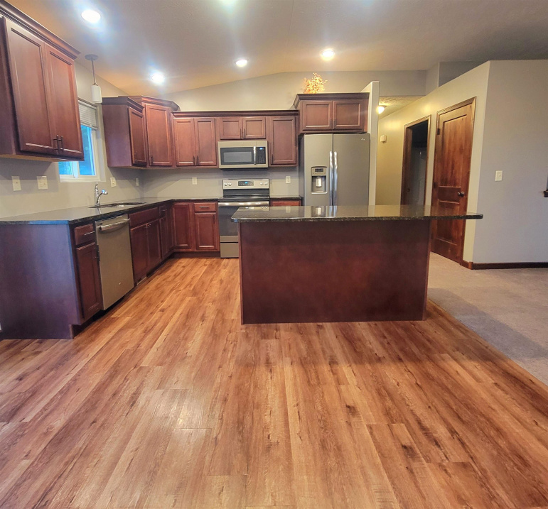 2105 E 35th Street Drive Kearney, Nebraska 68847, 3 Bedrooms Bedrooms, ,3 BathroomsBathrooms,Residential,For Sale,2105 E 35th Street Drive,20260772