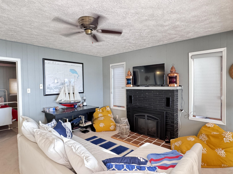 2 Perch Bay Drive 6 Johnson Lake, Nebraska 68937, 2 Bedrooms Bedrooms, ,1 BathroomBathrooms,Residential,For Sale,2 Perch Bay Drive 6,20260188