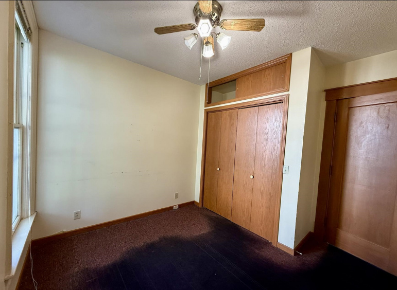 306 W Nemaha Street Blue Hill, Nebraska 68930, 4 Bedrooms Bedrooms, ,2 BathroomsBathrooms,Residential,For Sale,306 W Nemaha Street,20260790