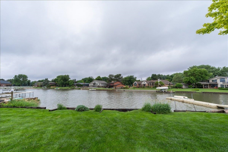409 N Shore Drive Hastings, Nebraska 68901, 4 Bedrooms Bedrooms, ,3 BathroomsBathrooms,Residential,For Sale,409 N Shore Drive,20260797