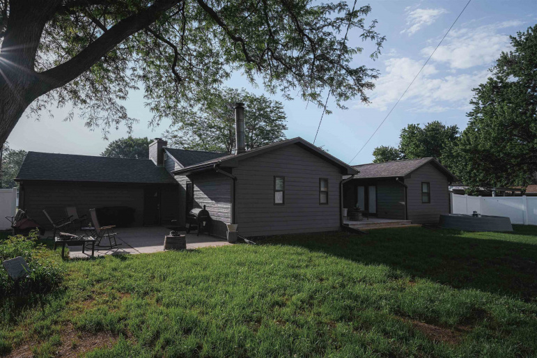 1301 Pershing Road Hastings, Nebraska 68901, 3 Bedrooms Bedrooms, ,3 BathroomsBathrooms,Residential,For Sale,1301 Pershing Road,20260795