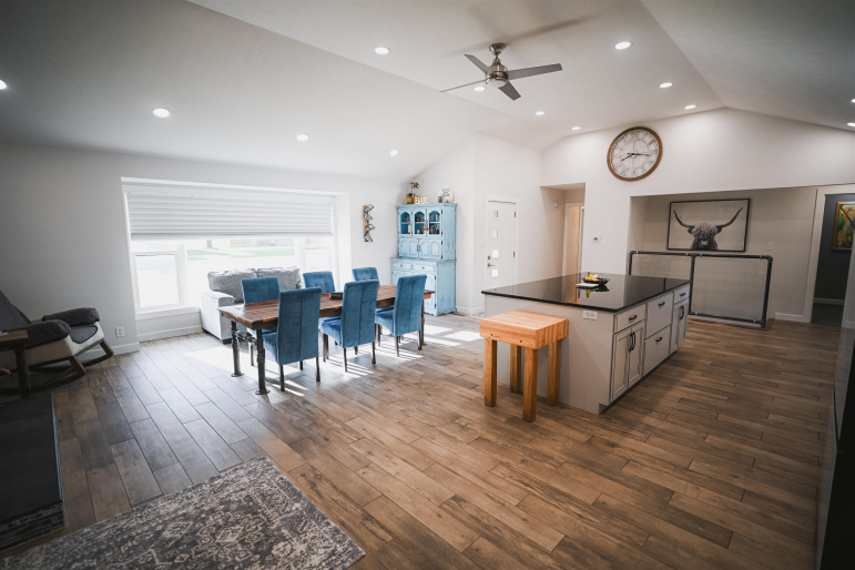 1301 Pershing Road Hastings, Nebraska 68901, 3 Bedrooms Bedrooms, ,3 BathroomsBathrooms,Residential,For Sale,1301 Pershing Road,20260795