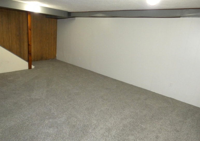 1612 7th Avenue Kearney, Nebraska 68845, 4 Bedrooms Bedrooms, ,2 BathroomsBathrooms,Residential,For Sale,1612 7th Avenue,20260794